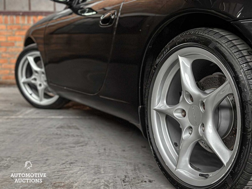 Porsche 911 Carrera 4 996 3.6 Coupé 320PS 2002, 83-TKV-4 