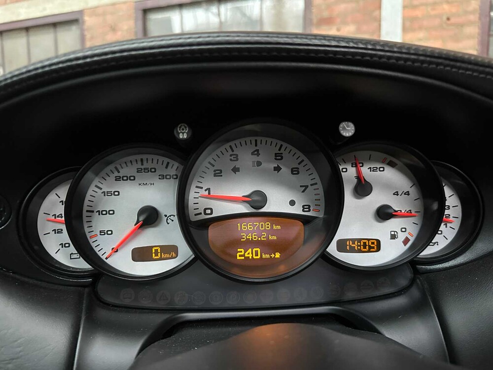 Porsche 911 Carrera 4 996 3.6 Coupé 320PS 2002, 83-TKV-4 