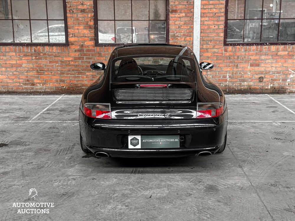 Porsche 911 Carrera 4 996 3.6 Coupé 320PS 2002, 83-TKV-4 