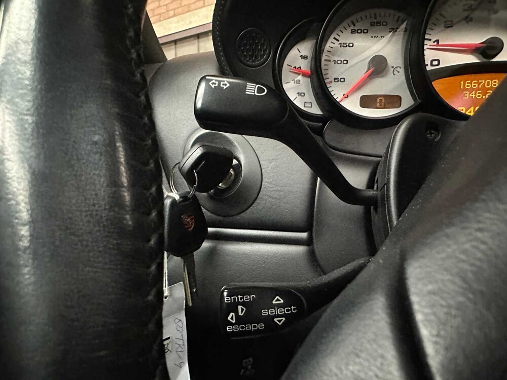 Porsche 911 Carrera 4 996 3.6 Coupé 320PS 2002, 83-TKV-4 