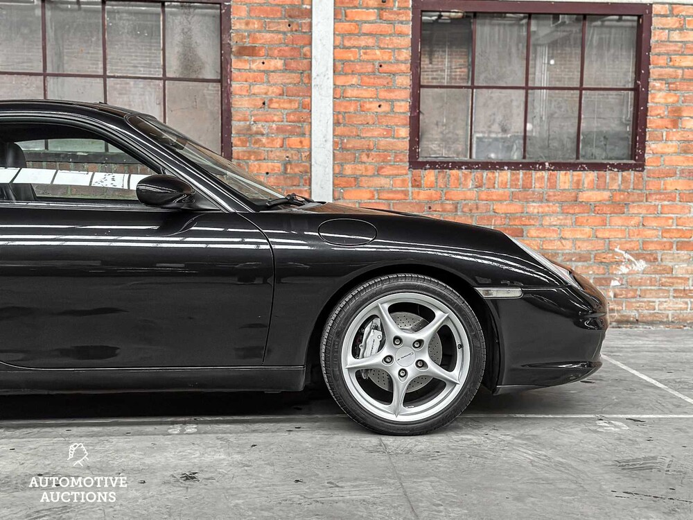 Porsche 911 Carrera 4 996 3.6 Coupé 320PS 2002, 83-TKV-4 