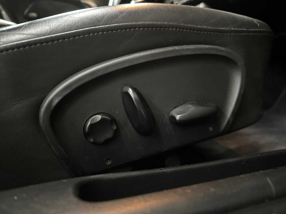 Porsche 911 Carrera 4 996 3.6 Coupé 320PS 2002, 83-TKV-4 