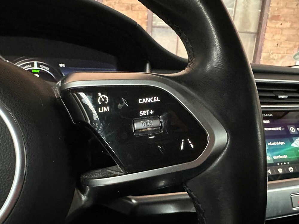 Jaguar I-PACE EV400 S 90 kWh 400PS 2018 (Original-UK), XF-977-F