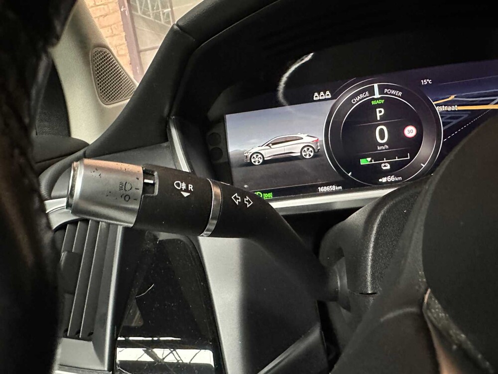 Jaguar I-PACE EV400 S 90 kWh 400PS 2018 (Original-UK), XF-977-F