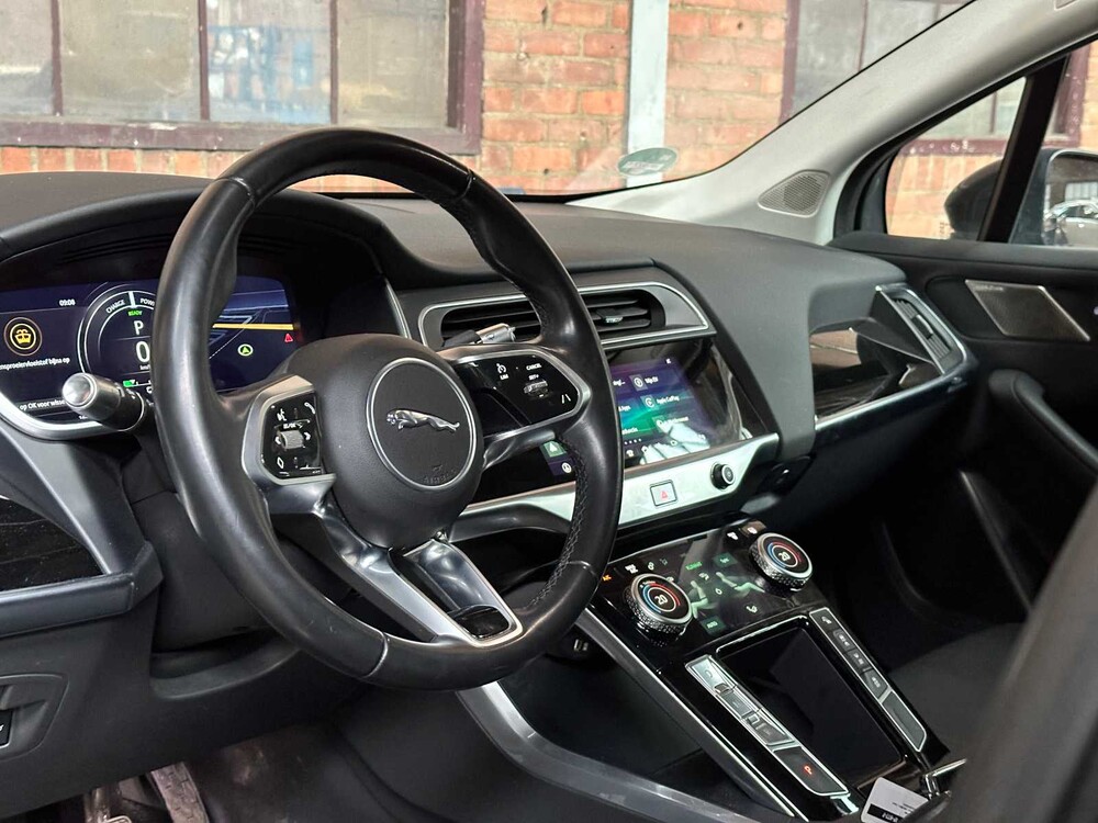 Jaguar I-PACE EV400 S 90 kWh 400PS 2018 (Original-UK), XF-977-F