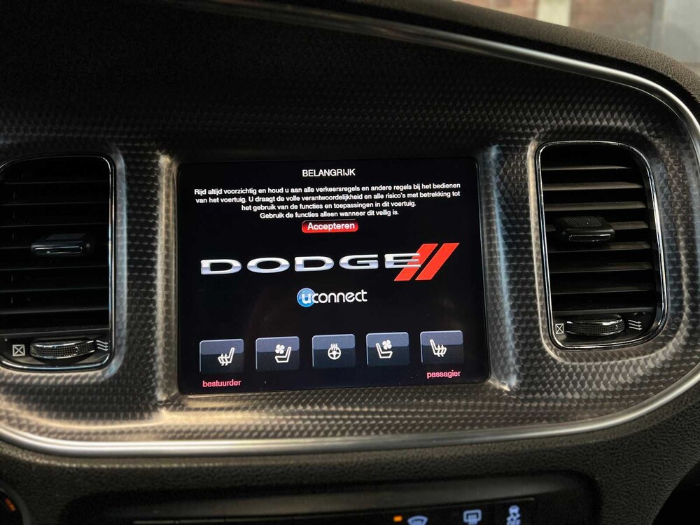 Dodge Charger SRT-8 6.4 V8 HEMI 477PS 2014, N-915-JF