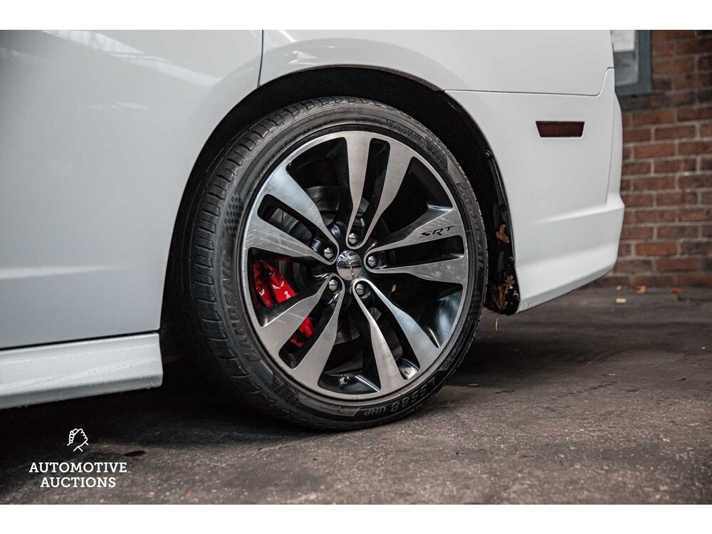 Dodge Charger SRT-8 6.4 V8 HEMI 477PS 2014, N-915-JF