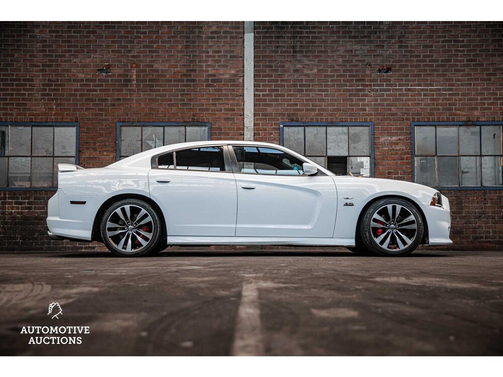 Dodge Charger SRT-8 6.4 V8 HEMI 477PS 2014, N-915-JF