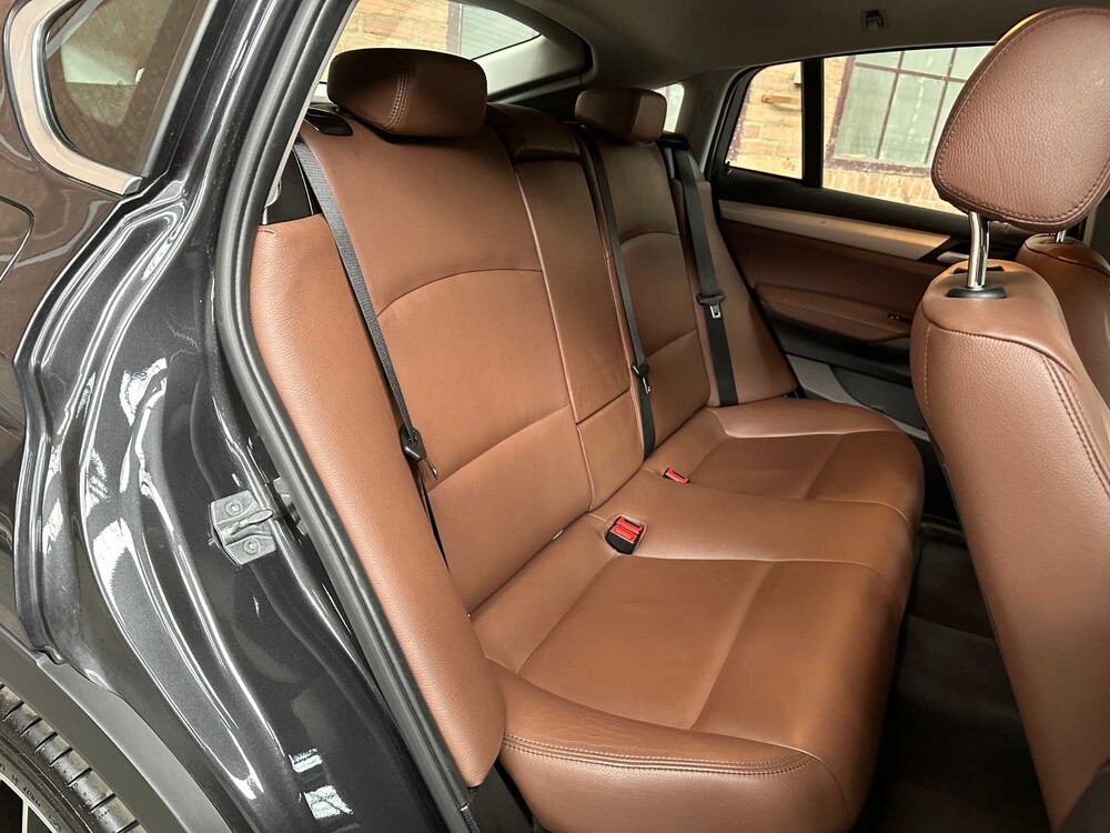 BMW X4 xDrive20i F26 184PS 2015 (Original-NL), GN-409-L