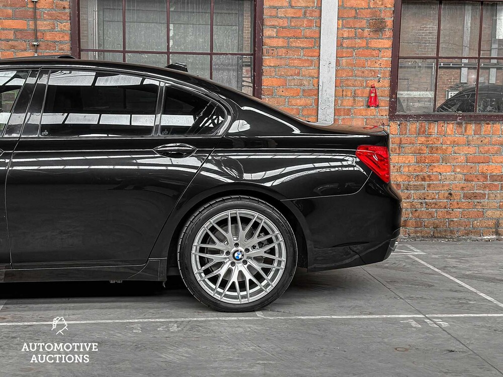 BMW 740i M-Sport 3.0 L6 326PS 2011 7er