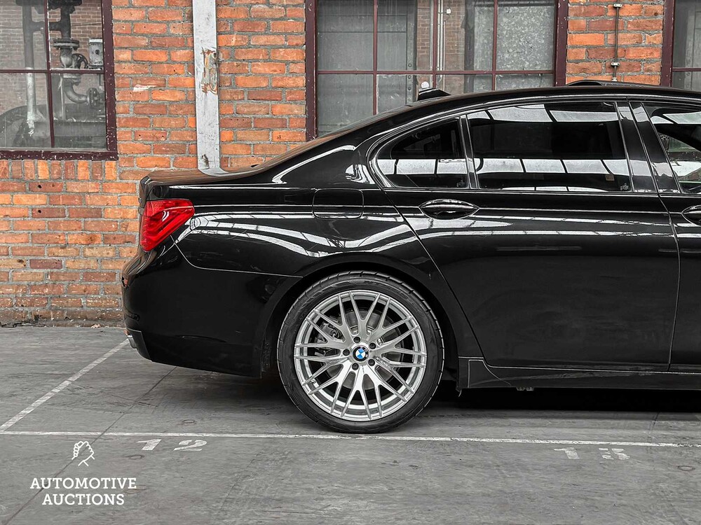 BMW 740i M-Sport 3.0 L6 326PS 2011 7er
