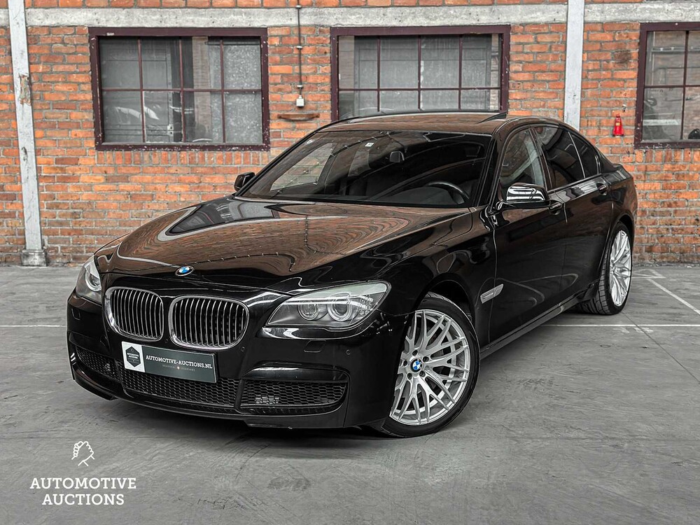 BMW 740i M-Sport 3.0 L6 326PS 2011 7er
