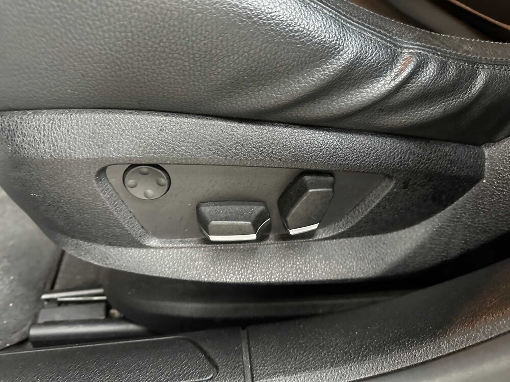 BMW 740i M-Sport 3.0 L6 326PS 2011 7er