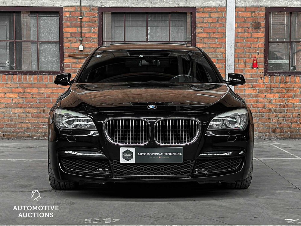 BMW 740i M-Sport 3.0 L6 326PS 2011 7er