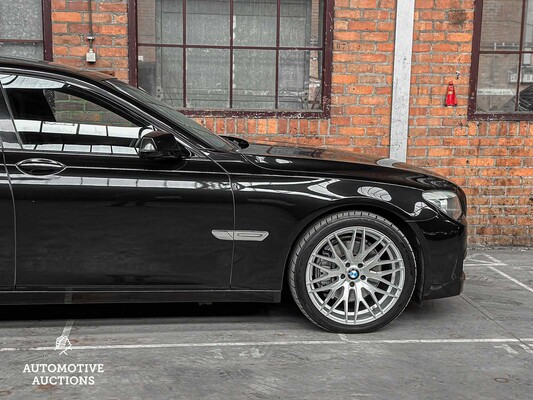 BMW 740i M-Sport 3.0 L6 326PS 2011 7er