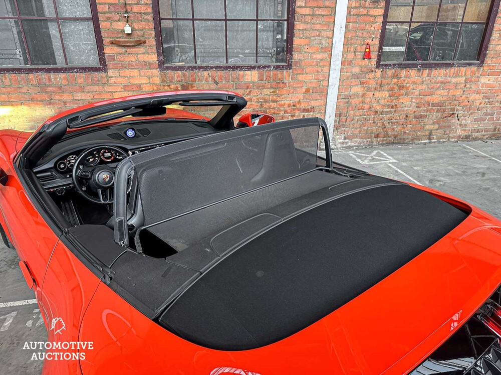 Porsche 911 Cabriolet Carrera S Sport-Design Sport-Chrono 450PS 2020-MJ 992 NW-Modell, J-293-FL