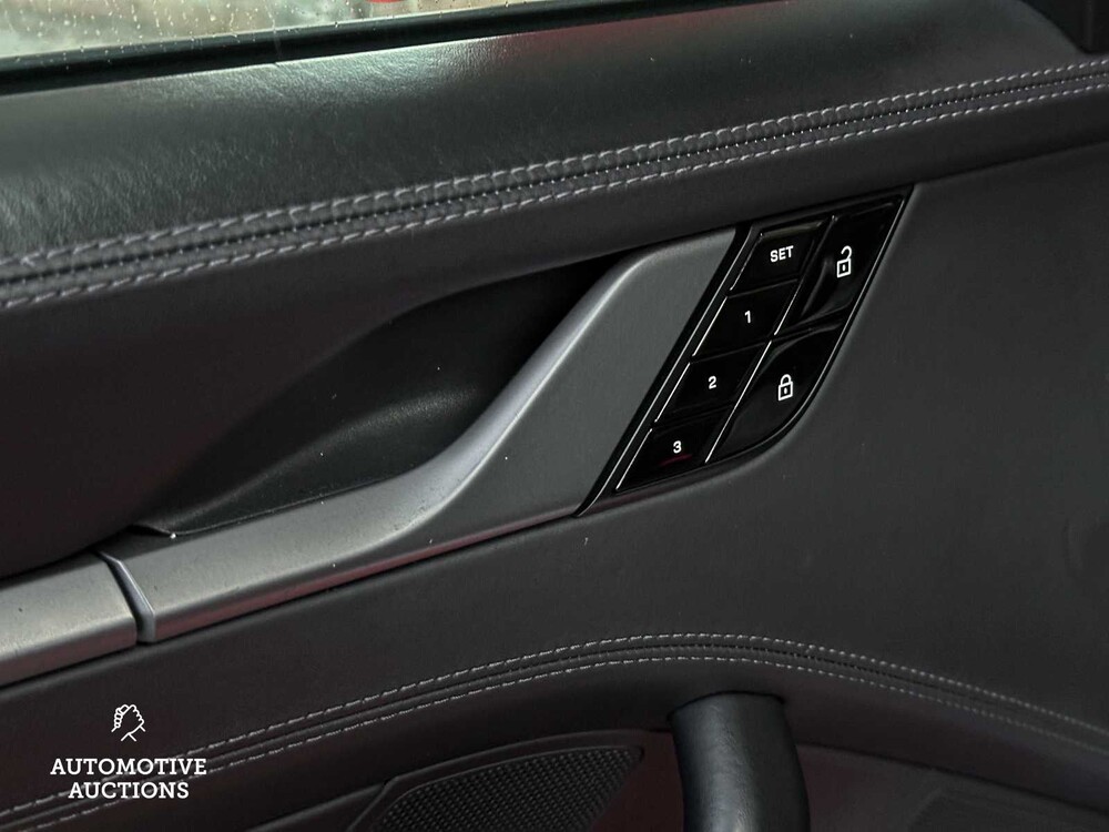 Porsche 911 Cabriolet Carrera S Sport-Design Sport-Chrono 450PS 2020-MJ 992 NW-Modell, J-293-FL