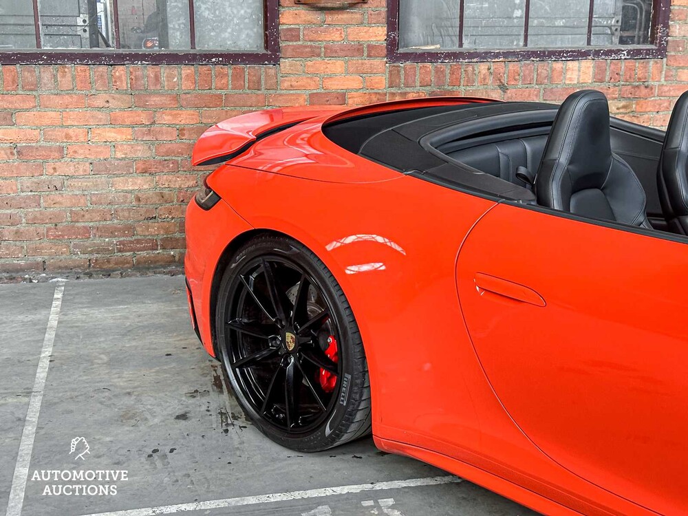 Porsche 911 Cabriolet Carrera S Sport-Design Sport-Chrono 450PS 2020-MJ 992 NW-Modell, J-293-FL