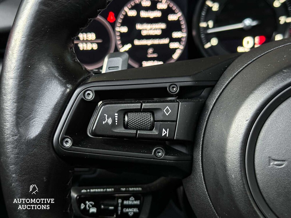 Porsche 911 Cabriolet Carrera S Sport-Design Sport-Chrono 450PS 2020-MJ 992 NW-Modell, J-293-FL