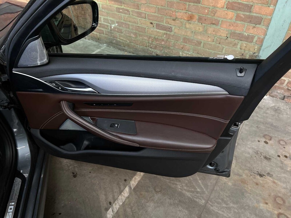 BMW M550i M-Sport xDrive 4.4 V8 High Executive 462PS 2017 5er (ORIGINAL-NL), PD-514-S