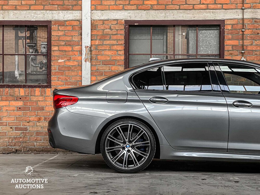 BMW M550i M-Sport xDrive 4.4 V8 High Executive 462PS 2017 5er (ORIGINAL-NL), PD-514-S