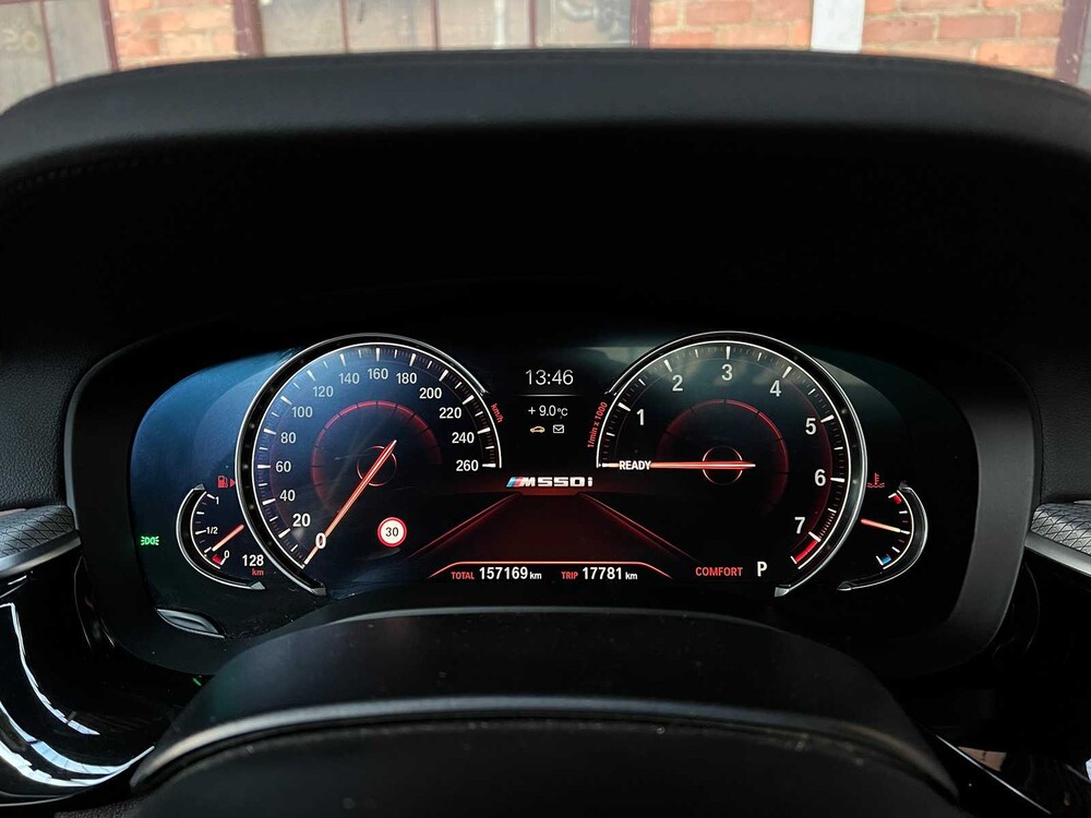 BMW M550i M-Sport xDrive 4.4 V8 High Executive 462PS 2017 5er (ORIGINAL-NL), PD-514-S