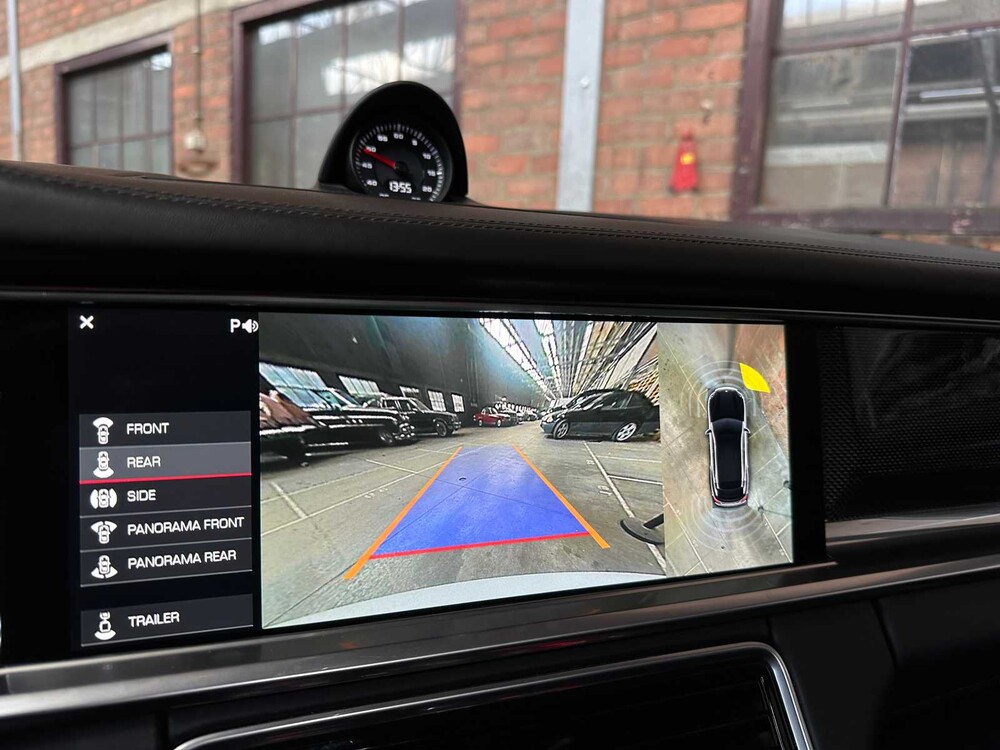 Porsche Panamera Turbo 4.0 V8 549PS Sport-Chrono 2017 -CARBON-