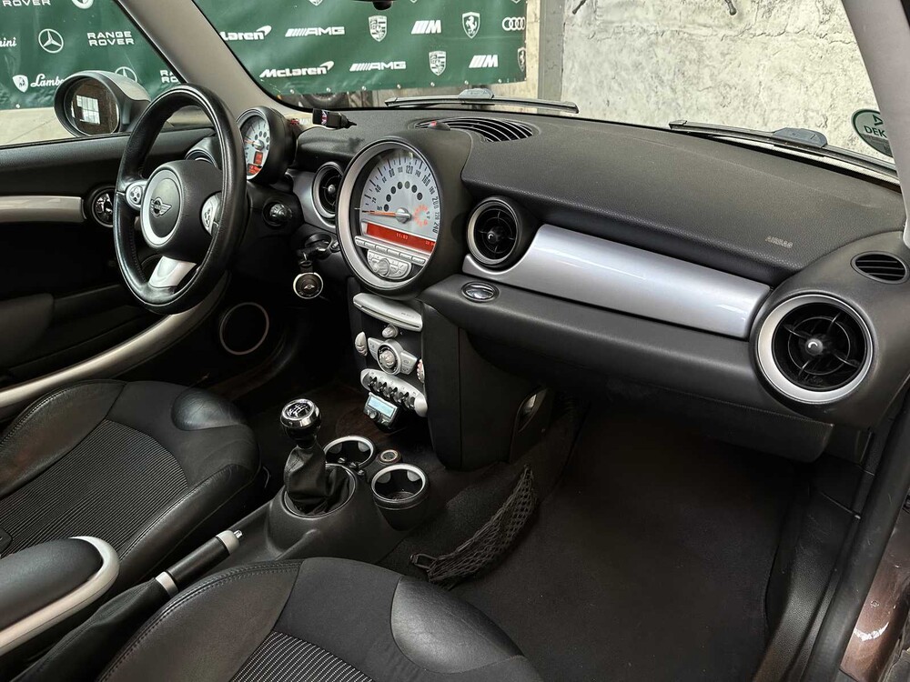 Mini Clubman 1.6 Cooper Chili 120pk 2008 -ORIG-NL-, 87-ZL-DH