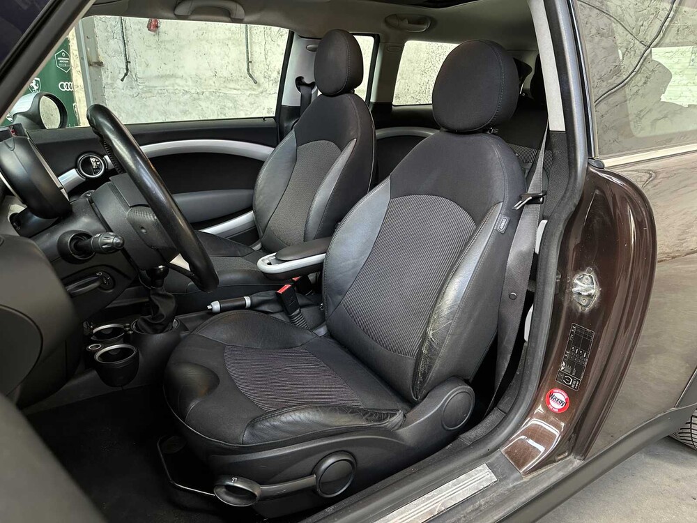 Mini Clubman 1.6 Cooper Chili 120pk 2008 -ORIG-NL-, 87-ZL-DH