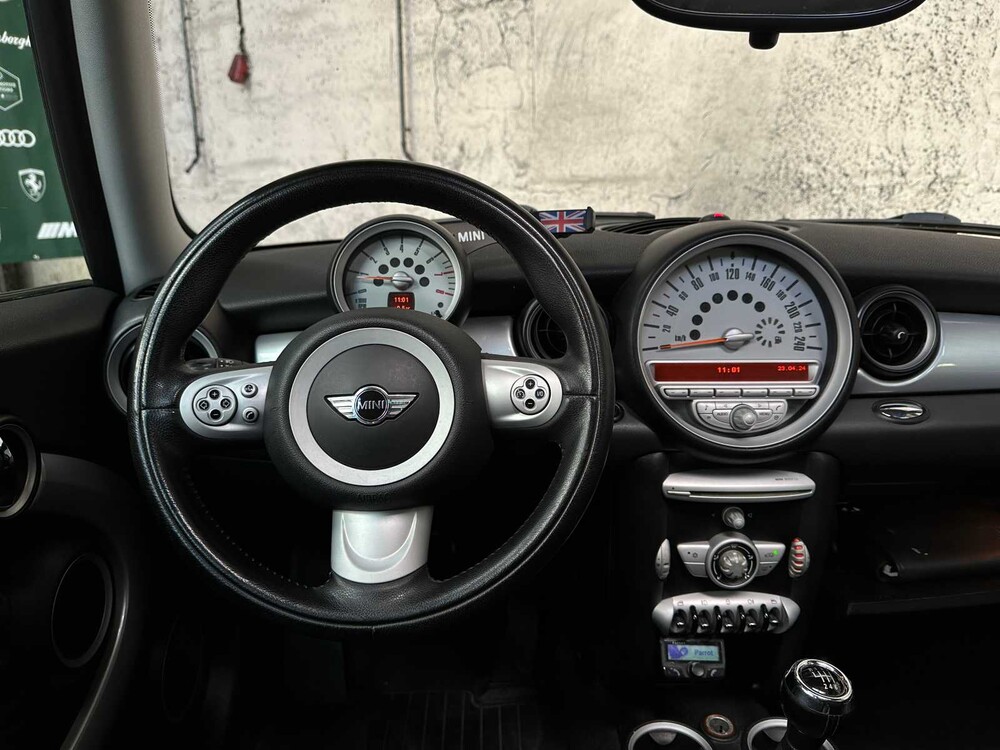 Mini Clubman 1.6 Cooper Chili 120pk 2008 -ORIG-NL-, 87-ZL-DH