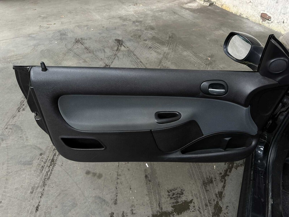 Peugeot 206 CC 1.6-16V 109pk 2005, 9-TFR-14