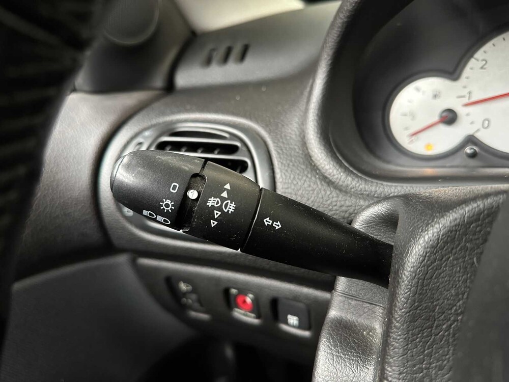 Peugeot 206 CC 1.6-16V 109pk 2005, 9-TFR-14