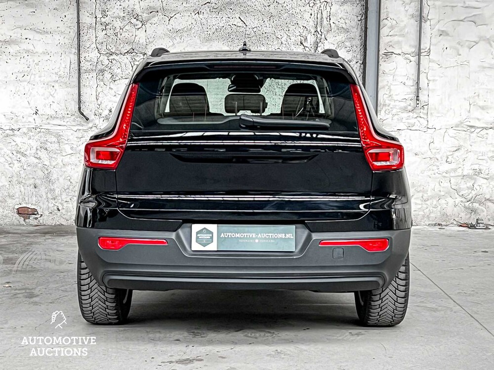 Volvo XC40 Momentum 156pk 2019, X-713-ZB