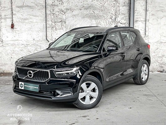 Volvo XC40 Momentum 156pk 2019, X-713-ZB