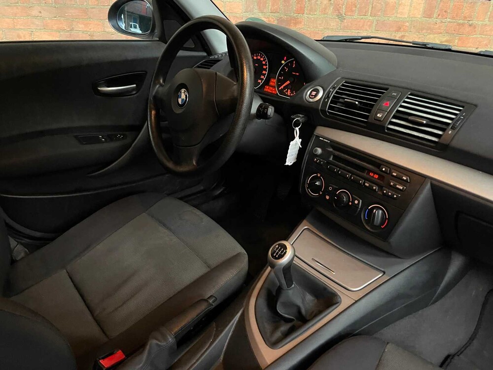 BMW 116i High Executive 116pk 2006 1-serie , 2-XGS-39