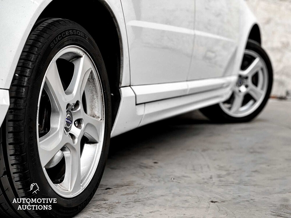 Volvo V70 2.4 D5 185pk 2008, 9-ZSK-36 -YOUNGTIMER-