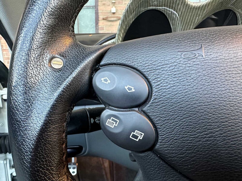 Mercedes-Benz SL55 AMG 5.5 V8 500PS 2004 SL-Klasse Youngtimer 