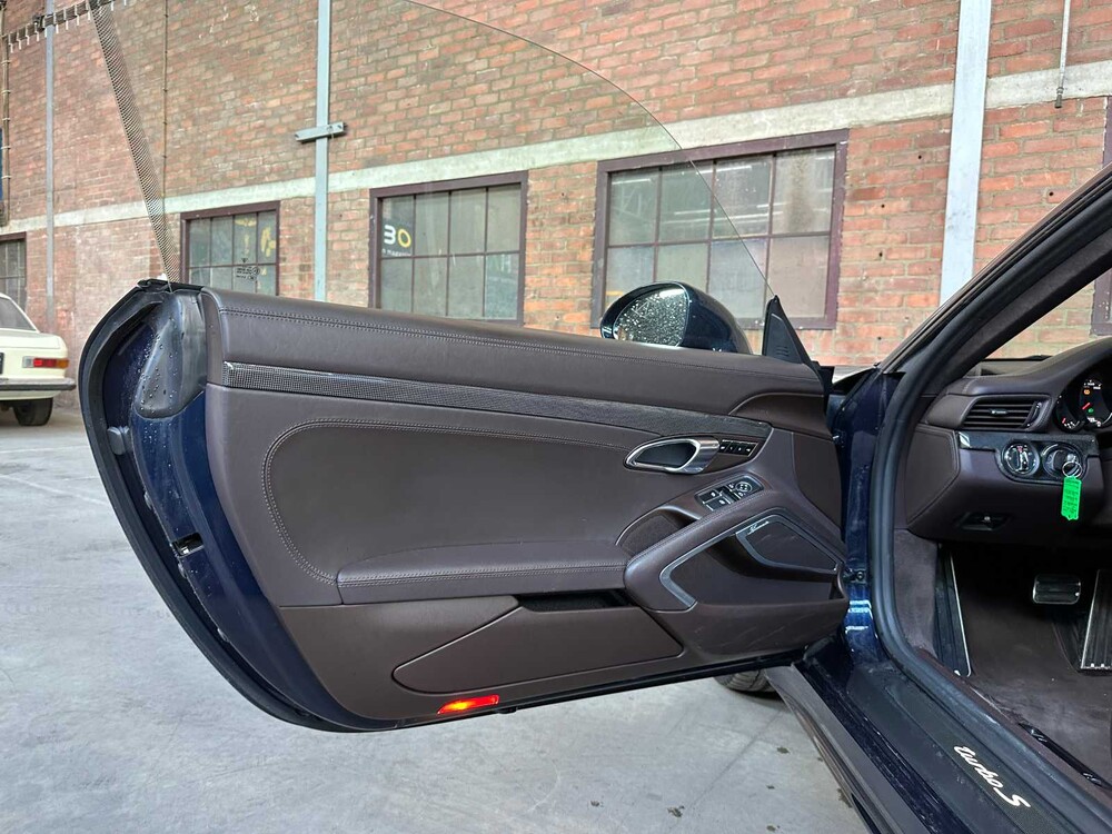 Porsche 911 Turbo S 992 3.6 Sport-Chrono 581PS -CARBON- 2018 (Original-GB), SZ-311-S