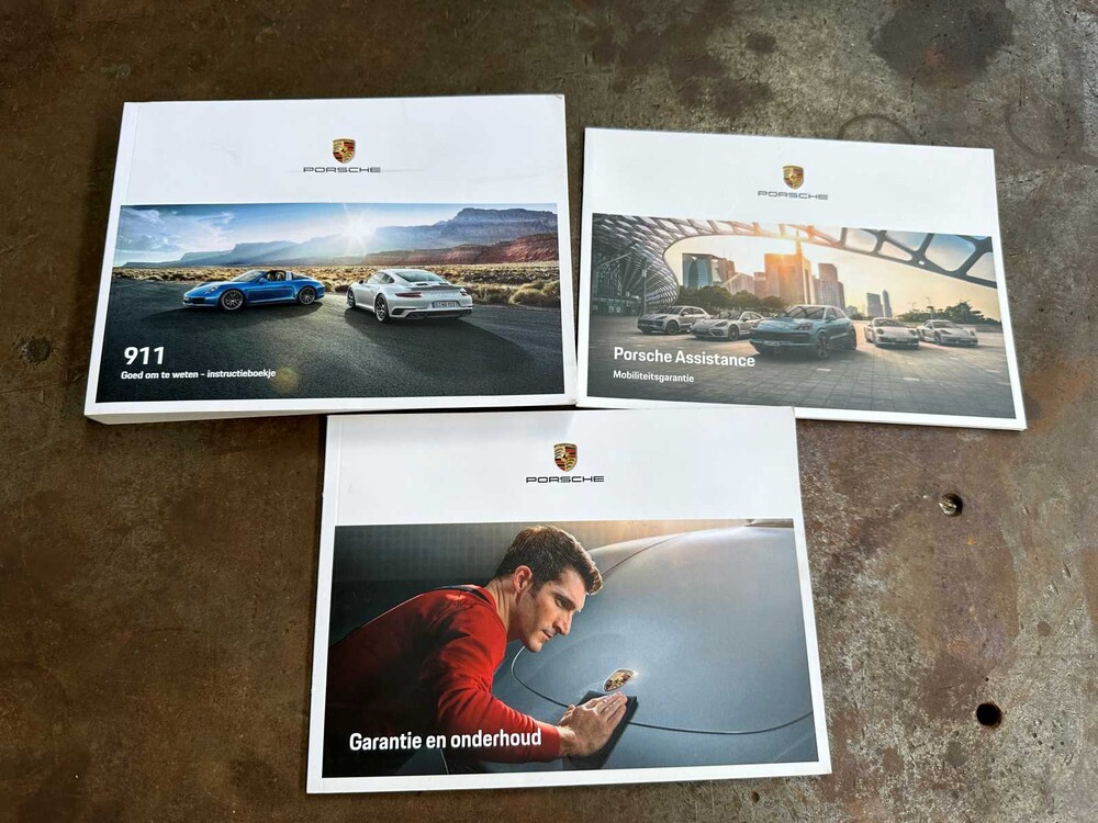 Porsche 911 Turbo S 992 3.6 Sport-Chrono 581PS -CARBON- 2018 (Original-GB), SZ-311-S