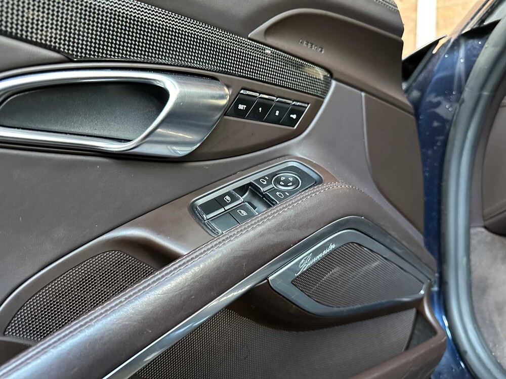 Porsche 911 Turbo S 992 3.6 Sport-Chrono 581PS -CARBON- 2018 (Original-GB), SZ-311-S