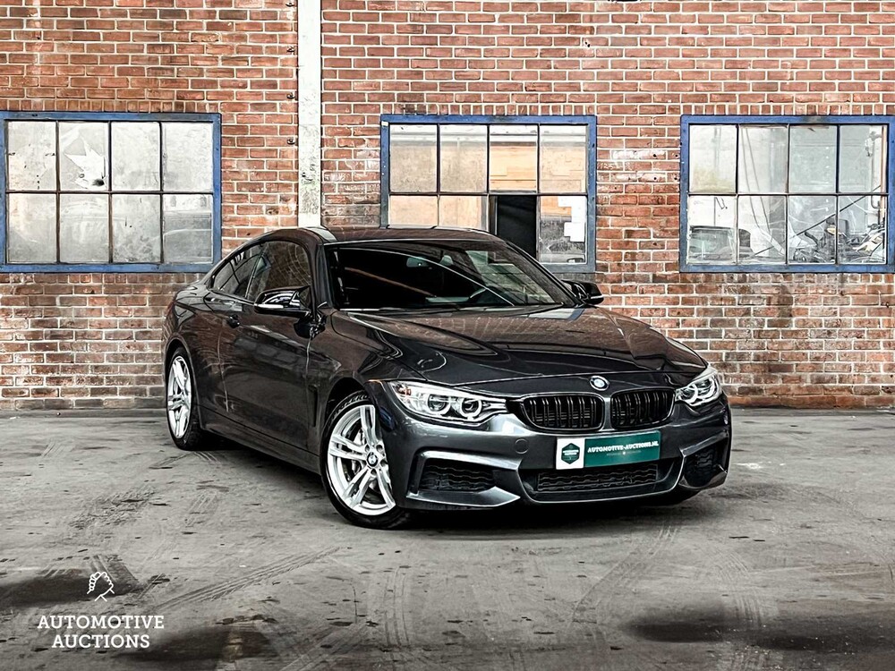 BMW 435i Coupe M-Sport 3.0 L6 306PS 2014 4er
