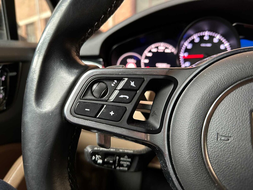 Porsche Cayenne 3.0 340PS 2018 (Original-NL + 1. Besitzer), TL-899-F