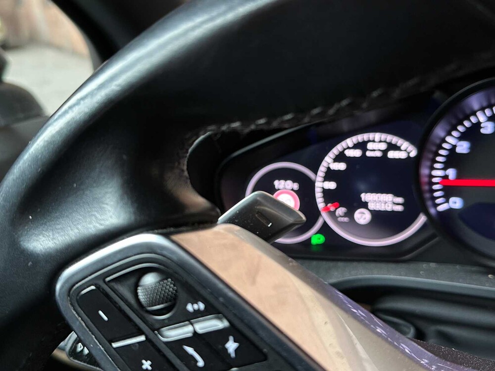 Porsche Cayenne 3.0 340PS 2018 (Original-NL + 1. Besitzer), TL-899-F