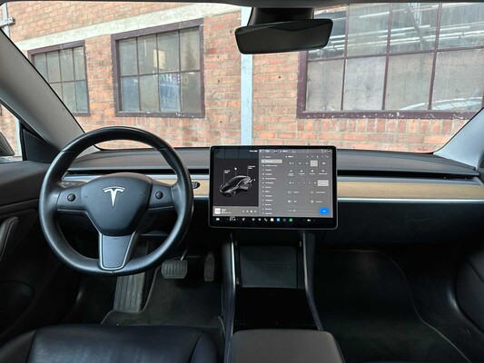 Tesla Model 3 Long Range 75 kWh 351hp 2019 (Original-NL), XT-635-V