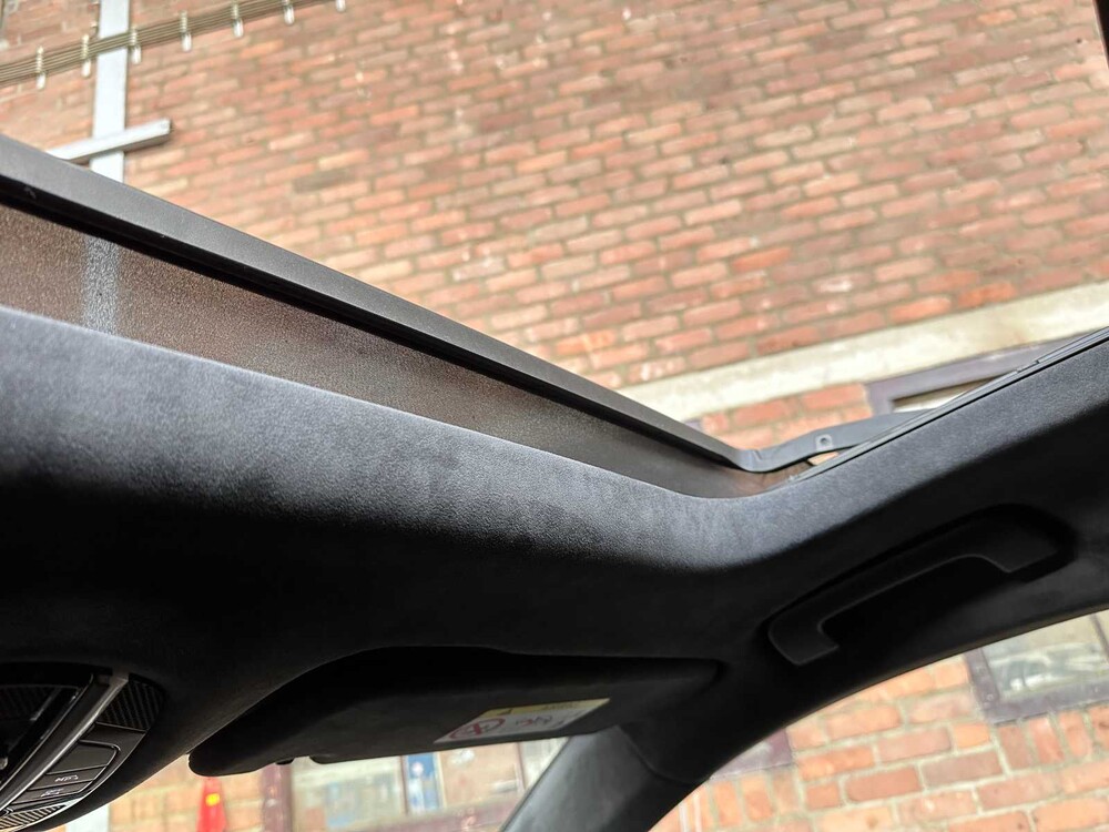 Porsche Panamera Turbo 4.0 V8 549PS Sport-Chrono 2017 -CARBON-