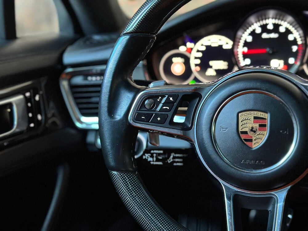Porsche Panamera Turbo 4.0 V8 549PS Sport-Chrono 2017 -CARBON-