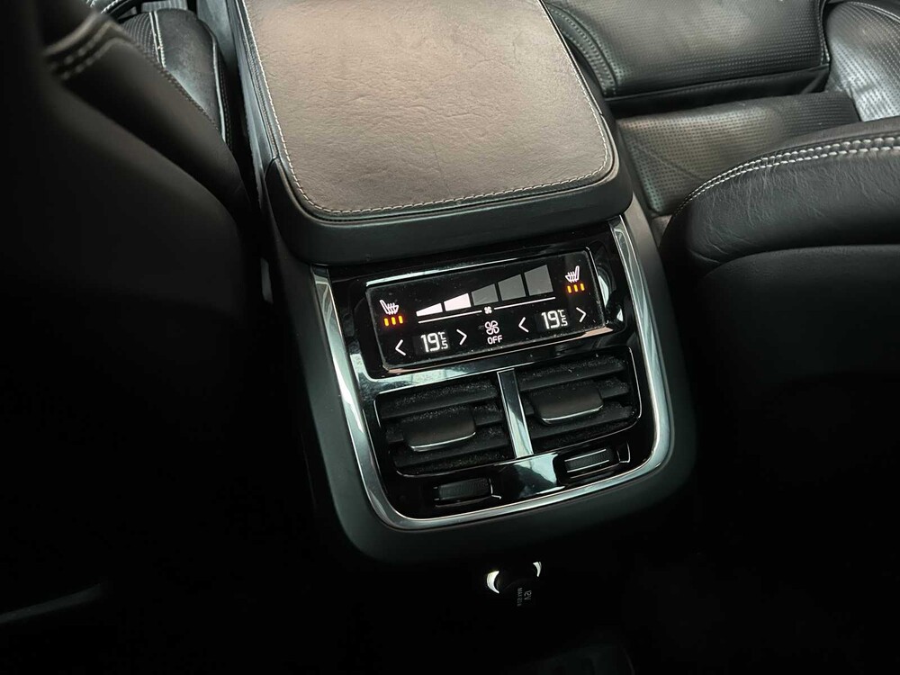 Volvo XC90 2.0 T8 Twin Engine AWD Aufschrift 320PS 2016 Plug-In, J-163-LJ