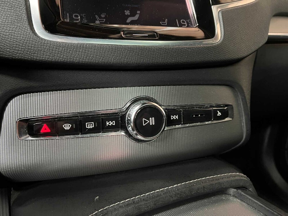 Volvo XC90 2.0 T8 Twin Engine AWD Aufschrift 320PS 2016 Plug-In, J-163-LJ