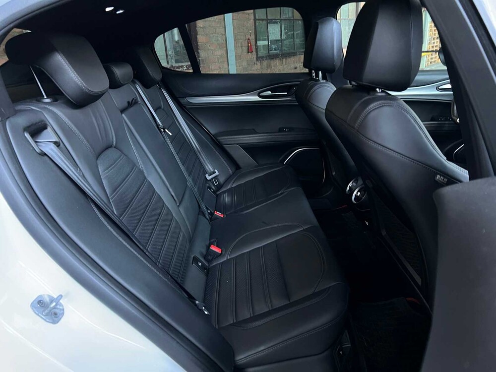 Alfa Romeo Stelvio VELOCE 2.0T AWD 280PS 2020, S-517-SK