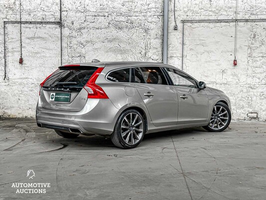 Volvo V60 2.0 T5 Ocean Race 245pk 2015 245pk 2015, N-183-LT